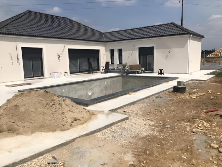 Construction de piscine traditionnelle La Châtre